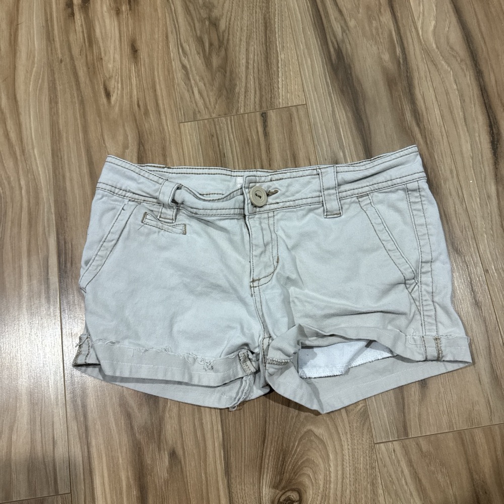 Cream Short With Button-Back Pockets - image 2